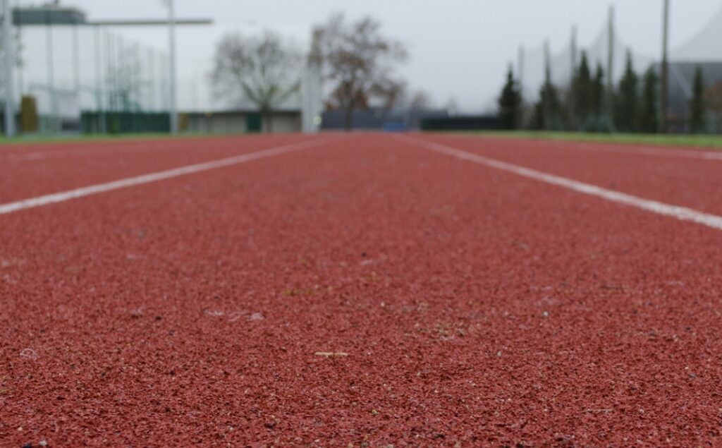 Niedługo otwarcie uniwersalnego boiska sportowego przy hali OSiR Bemowo