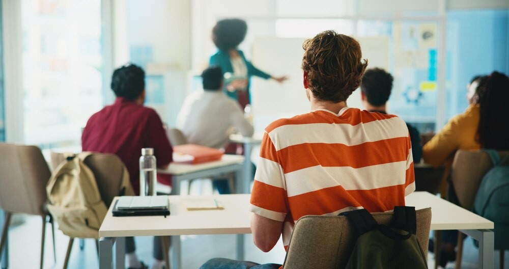 Edukacja o zagrożeniach – spotkanie z nauczycielami w Warszawie